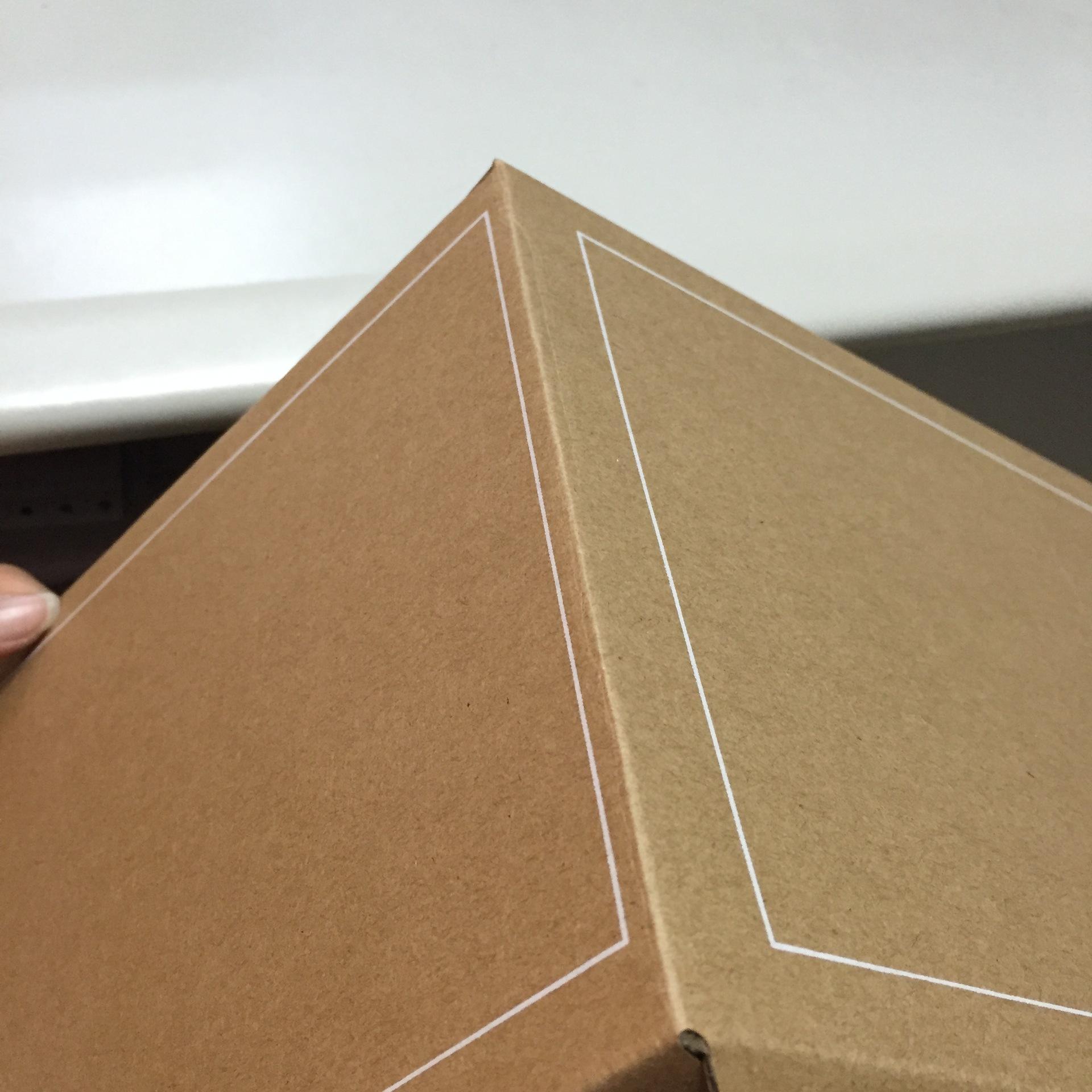 瓦楞纸箱